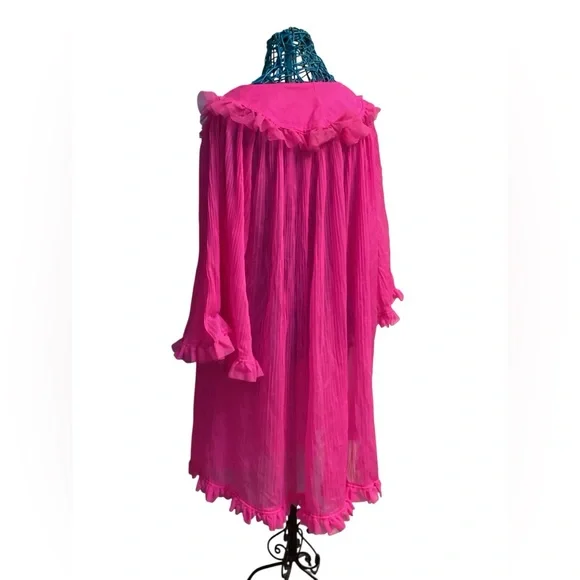 💥PRICE DROP💥 Vintage Union Made Hot Pink Chiffon Sheer Robe Peignoir Ruffles - Picture 3 of 5